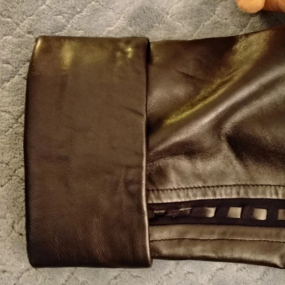 Men's Black Leather Jacket - Picture 4 of 12